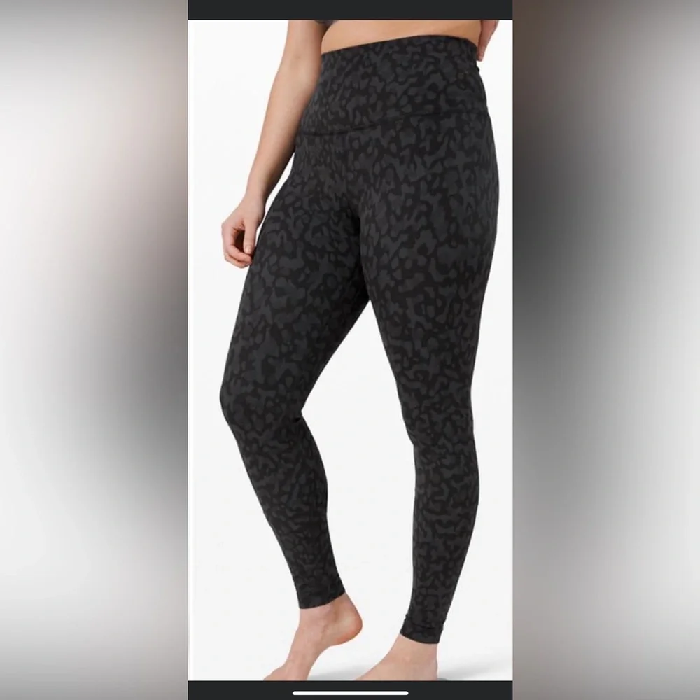 Lululemon Align Pant 28" in Wild Thing Camo Deep Coal Multi - Women's 2 - Picture 1 of 10